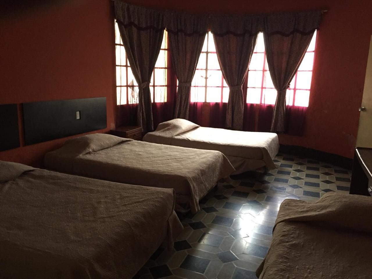 Hotel Mayesstic Guatemala City Kültér fotó